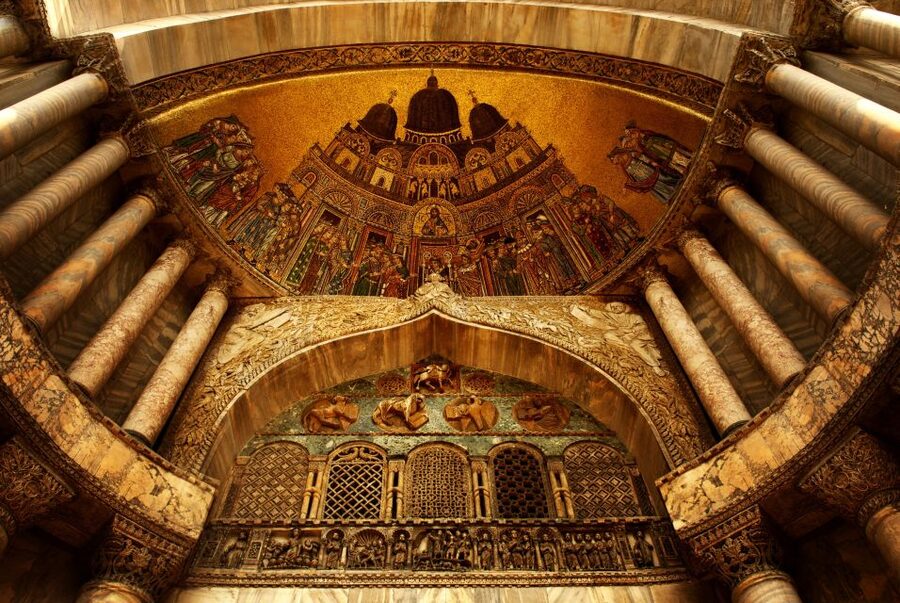 Doge's Palace & St. Mark's Basilica with Terrace Access Tour - Group size, guiding, and language choices