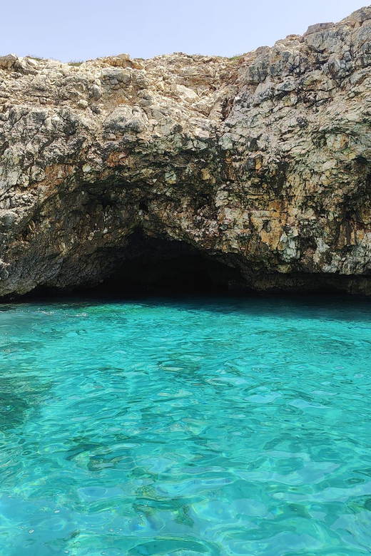 EXCURSION VISIT TO THE SANTA MARIA DI LEUCA CAVES - Snacks, drinks, and a relaxed boat mood