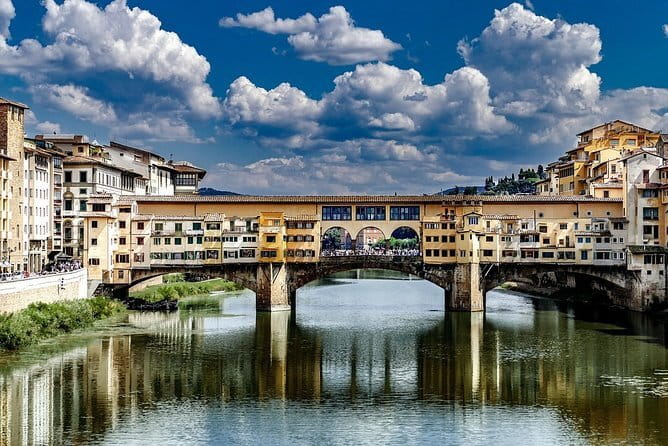 Experience Florence’s Art and Architecture on a Walking Tour - Piazza della Signoria: Florence’s open-air political stage