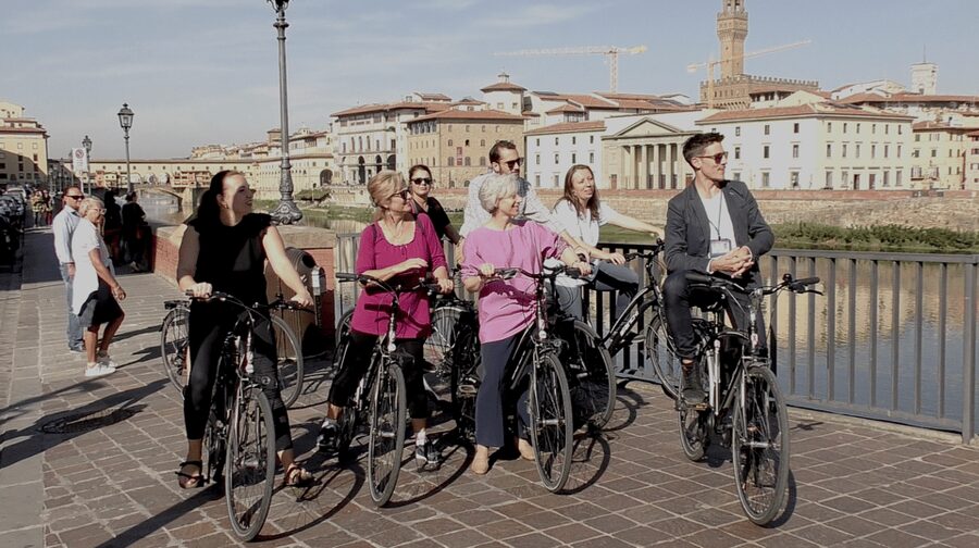 Florence: 2-Hour Guided Bike Tour - San Lorenzo and the Duomo complex