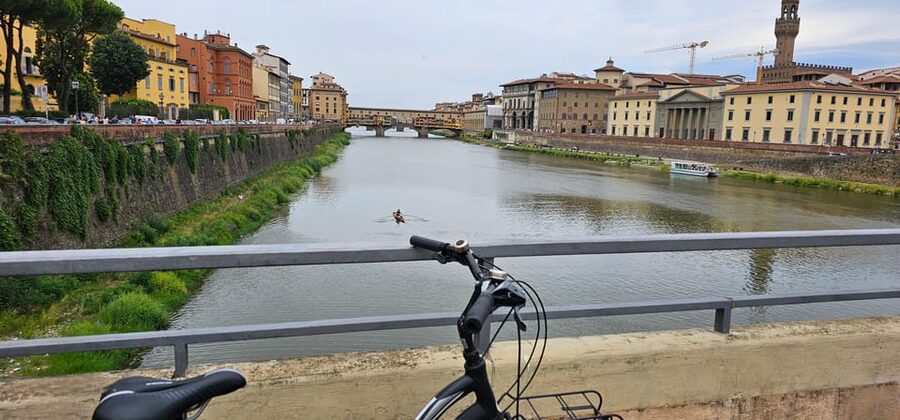 Florence: 2-Hour Guided Bike Tour - Dante’s district and lesser-known corners