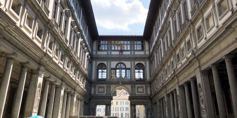 Florence: 4-Hour Accademia and Uffizi Galleries Guided Tour - Walking past the Duomo and Piazza della Signoria
