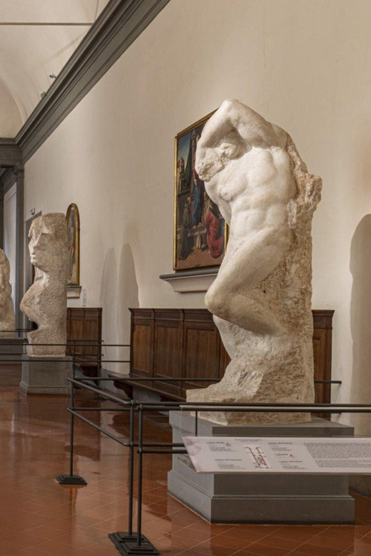 Florence: Accademia Gallery Guided Tour with Entry Ticket - Getting past the long line