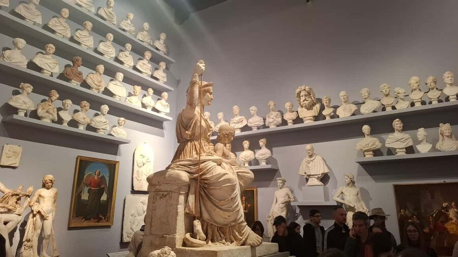 Florence: Accademia Gallery Ticket with Optional Audio Guide - What Two Hours Really Gets You