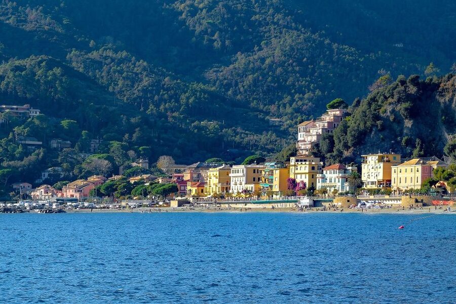 Florence: Cinque Terre Day Trip with Optional Street Food - Seeing the coast from the ferry