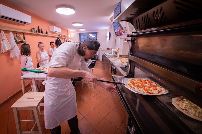 Florence Cooking Class The Art of Making Gelato & Authentic Pizza - Pizza dough first, then dinner in Florence
