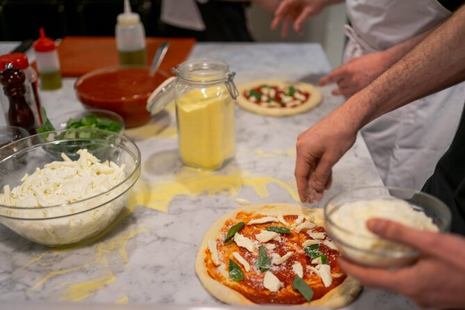 Florence Cooking Class The Art of Making Gelato & Authentic Pizza - Meeting point, timing, and practical planning