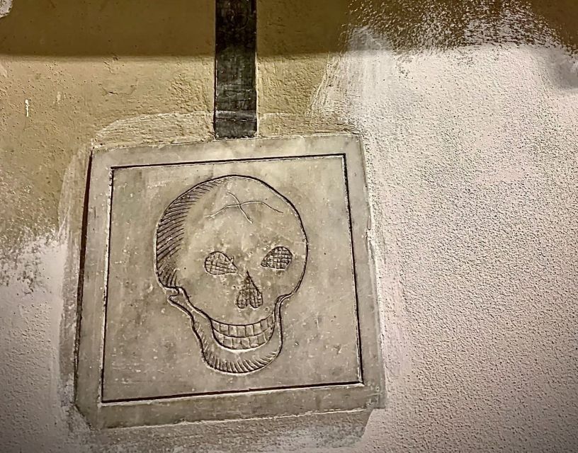 Florence: Dark Mysteries and Legends Guided Walking Tour - Brunelleschi’s elegant square, with a darker backdrop