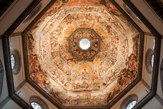 Florence: Duomo Cathedral Fast Track Entry Ticket - Finding the entrance without wasting time