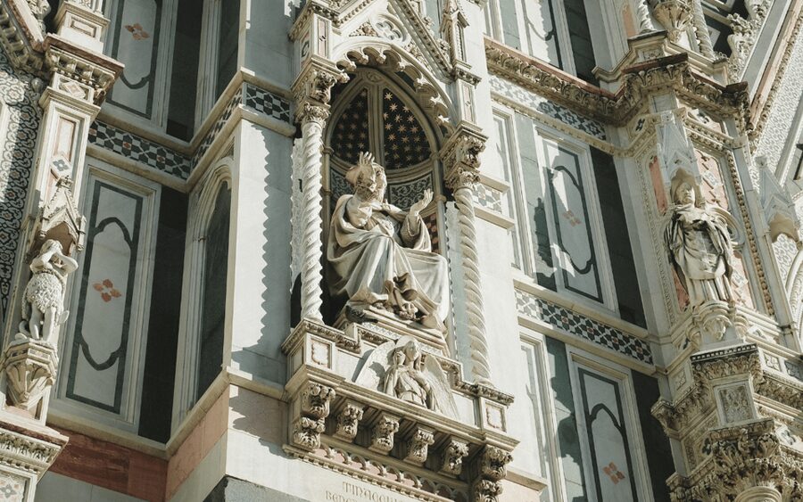 Florence: Duomo Cathedral Immediate Access & Guided Tour - Should you book the Florence Duomo audio tour?