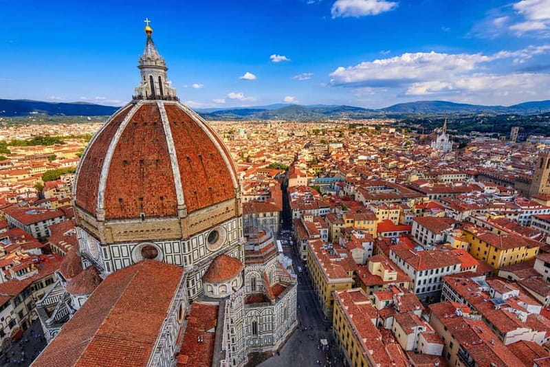 Florence: Duomo Cathedral Small Group Tour - Meeting the guide in Piazza del Duomo