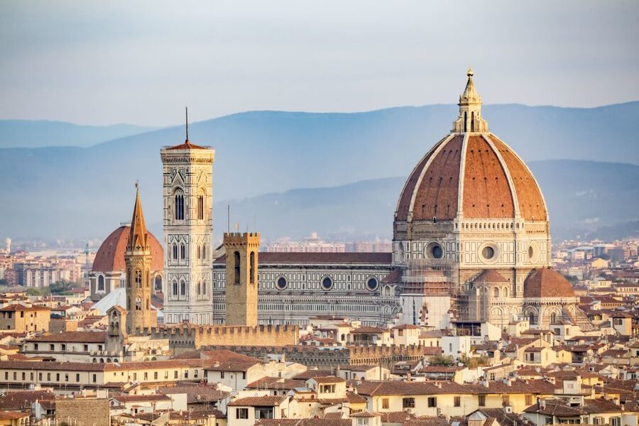 Florence: Duomo Guided Tour with Optional Dome Climb Upgrade - Who should book this Florence experience?