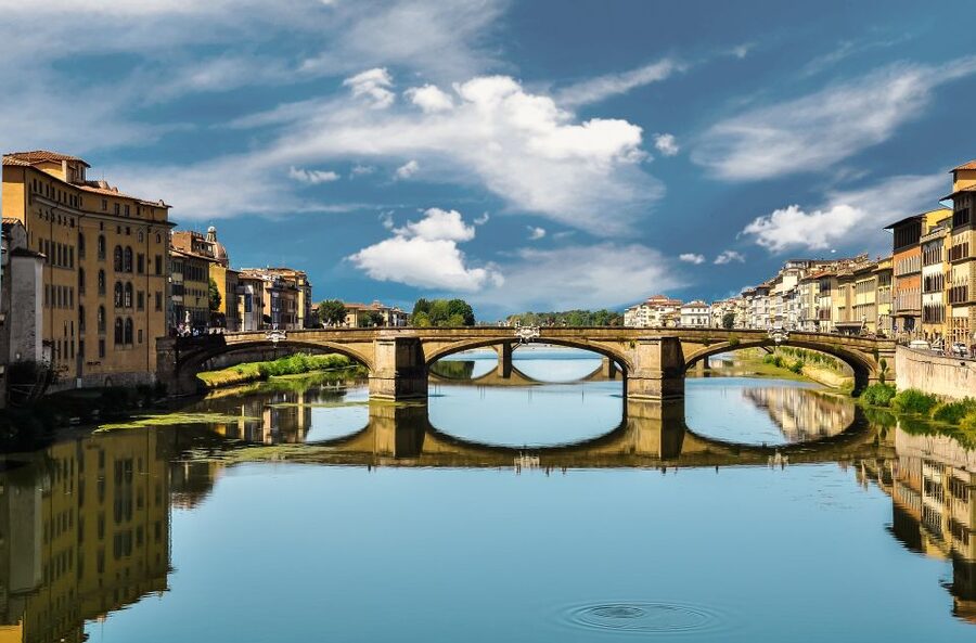 Florence: Eco-Friendly Panoramic Tour in Electric Golf Cart - Comfort, group size, and the small-car question