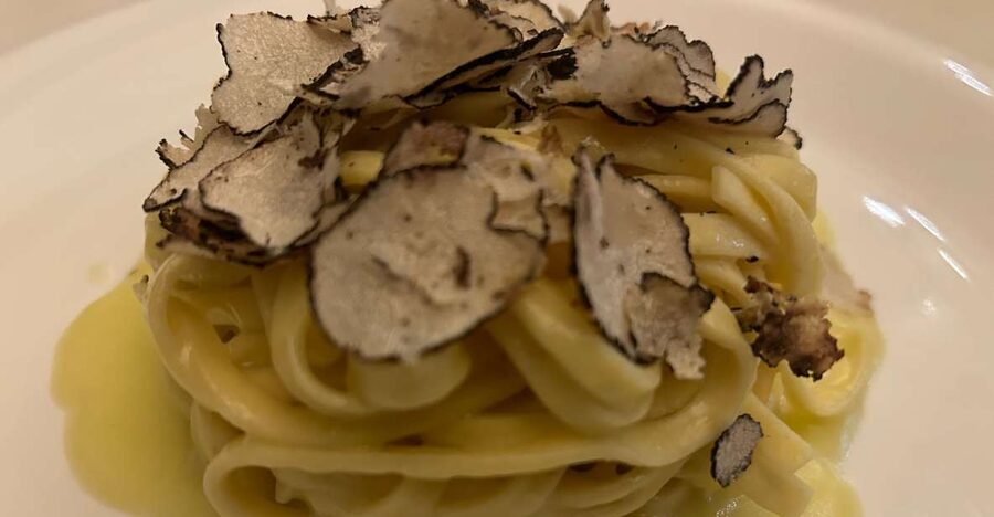 Florence: Guided Food Tour with Fiorentina Steak and Wine - Antico Ristoro Perditempo: cheese and regional starters