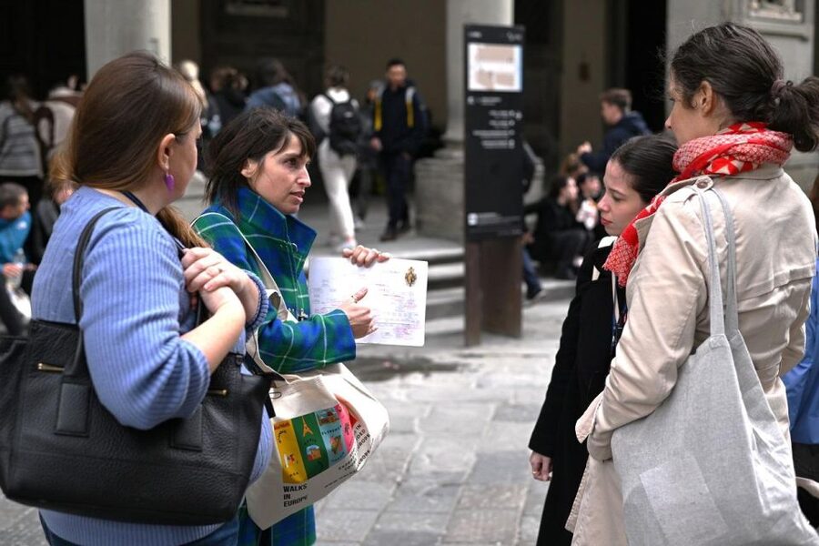 Florence: Guided Tour of Medici Family Secrets and Chapels - Who should book this Florence walk?