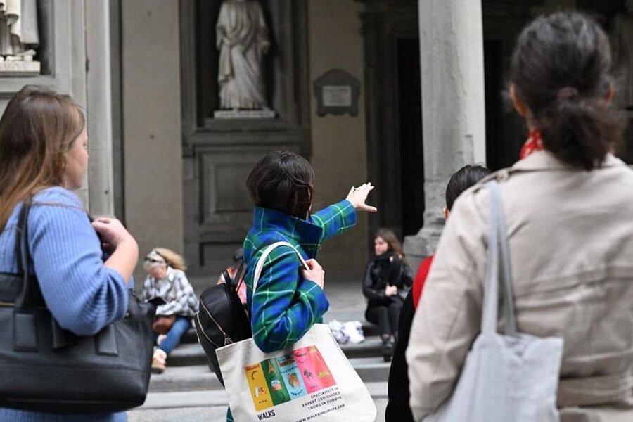 Florence: Guided Tour of Medici Family Secrets and Chapels - Starting in Piazza di Madonna degli Aldobrandini