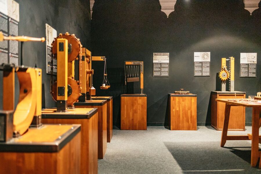 Florence: Leonardo Interactive Museum Entry Ticket - Who should book the Leonardo Interactive Museum?