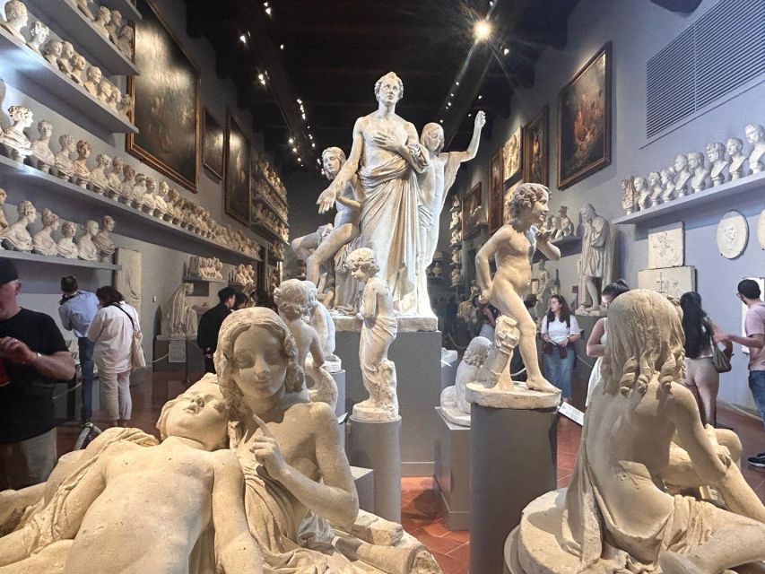 Florence: Michelangelo's David Entrance Ticket and Audio App - Medieval Altarpieces and Renaissance Painting