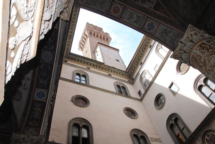 Florence: Palazzo Vecchio Guided Tour - Medici power in rooms built for public life