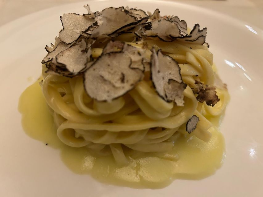 Florence: Pasta & Tiramisu Cooking Class with Unlimited Wine - Key points at a glance