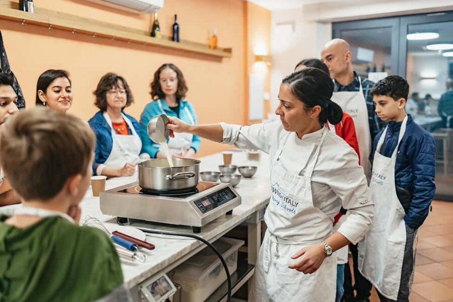 Florence: Pizza and Gelato Preparation Class - Practical details for planning your evening