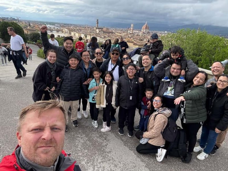 Florence: Private Electric Mini Car Tour with Local Guide - Why a mini car works well in Florence