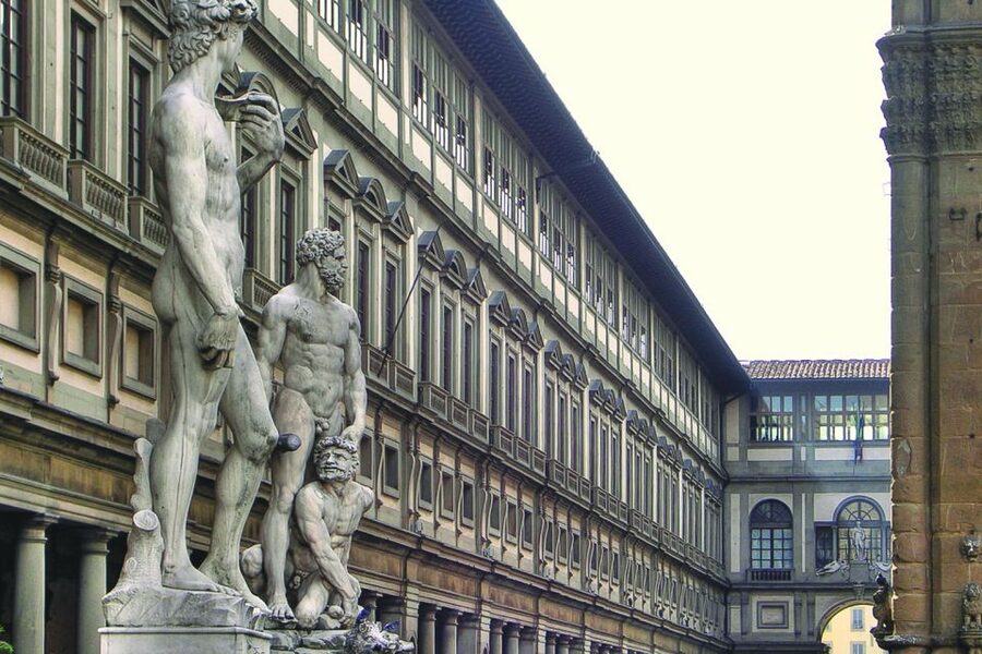 Florence: Private Uffizi Gallery Discovery Tour with Ticket - The Vasari Corridor view after the museum