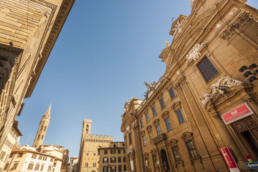 Florence: Private Walking Tour of Florence's Hidden Gems - Bargello, Piazza della Signoria, and political Florence