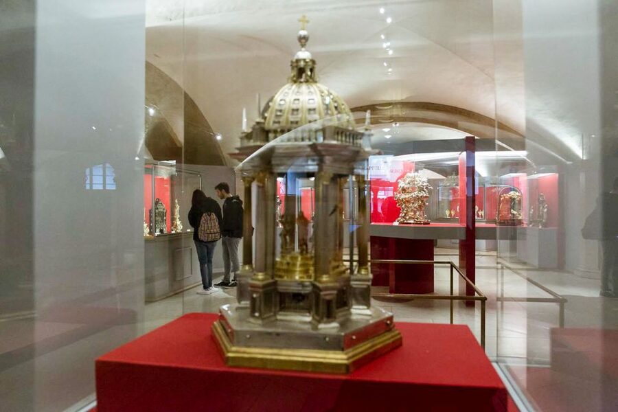 Florence: Reserved Entrance Ticket to the Medici Chapel - How Long You Need Inside