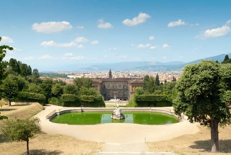 Florence: Reserved Entry Ticket to the Boboli Gardens - Climbing the hill for Florence views
