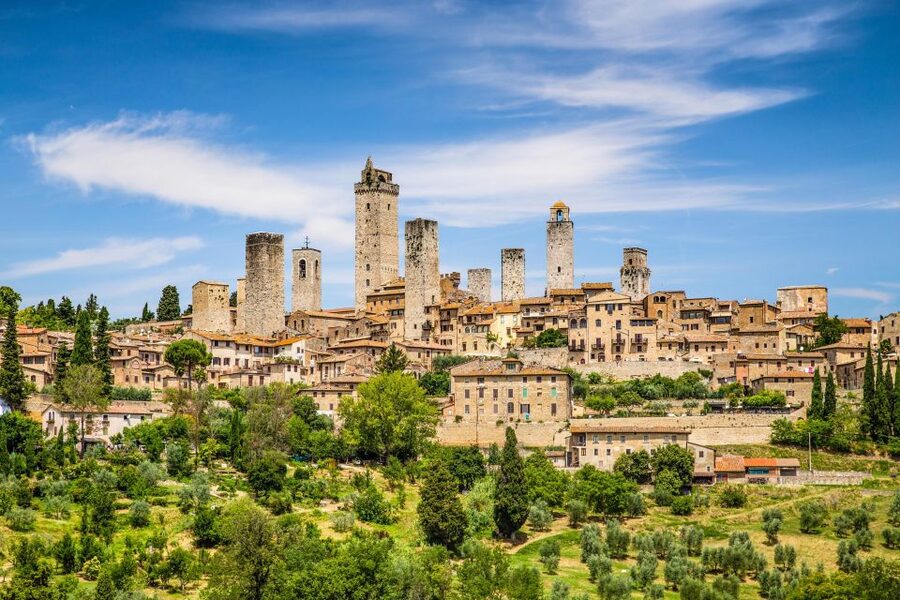 Florence: Siena & San Gimignano Day Trip with Lunch & Wine - A full Tuscan day from Piazzale Montelungo