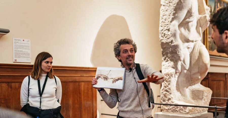 Florence: Skip-the-Line Accademia Guided Tour - Small groups, private tours, and the pace
