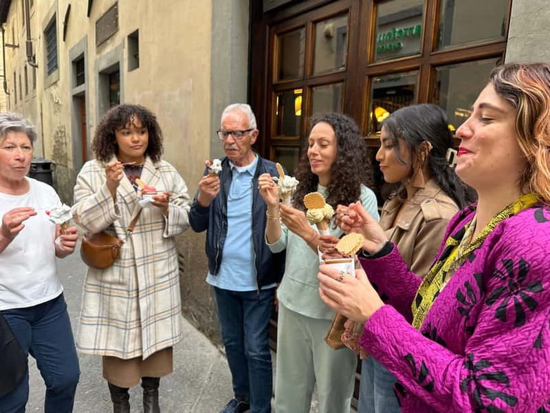 Florence: Street Food Tour with Wine & Local Guide - The guides are the heart of the experience