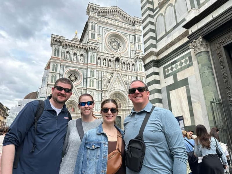 Florence: Street Food Tour with Wine & Local Guide - Ponte Vecchio and the evening option
