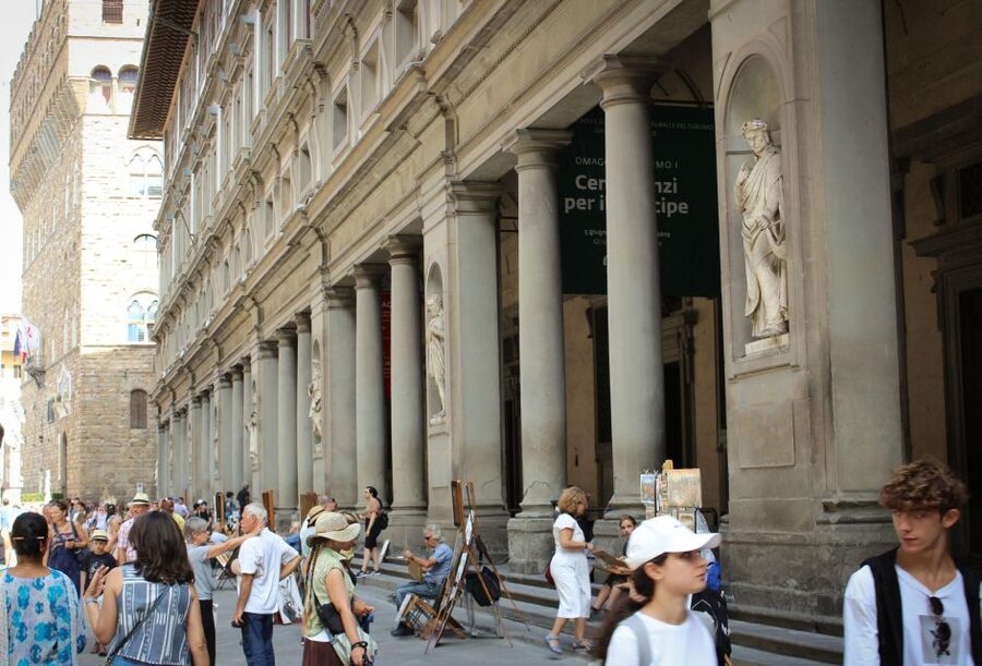 Florence: Uffizi Entry Ticket & Audio Guided Tour with Host - How the $69 price compares with the experience