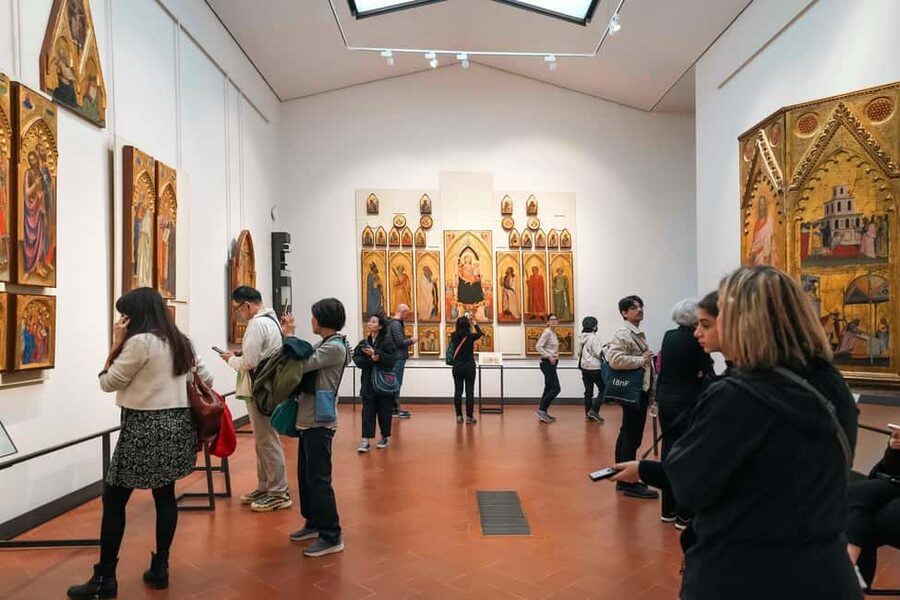 Florence: Uffizi Gallery Reserved-Entry VIP Tour - Why a guided Uffizi visit helps