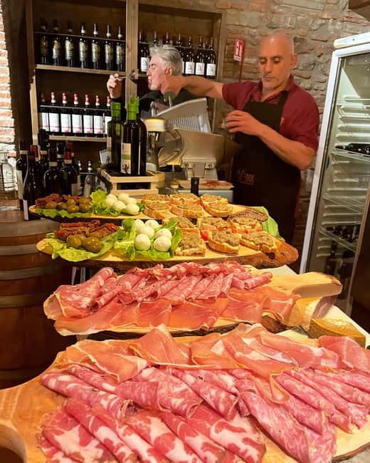 Florence: Uffizi Gallery Skip-the-Line Guided Tour - The optional Tuscan wine tasting