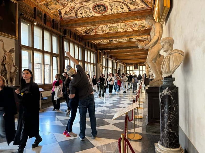 Florence: Uffizi Skip-the-Line Ticket & Digital Audio Guide - Leonardo, Michelangelo, and Raphael