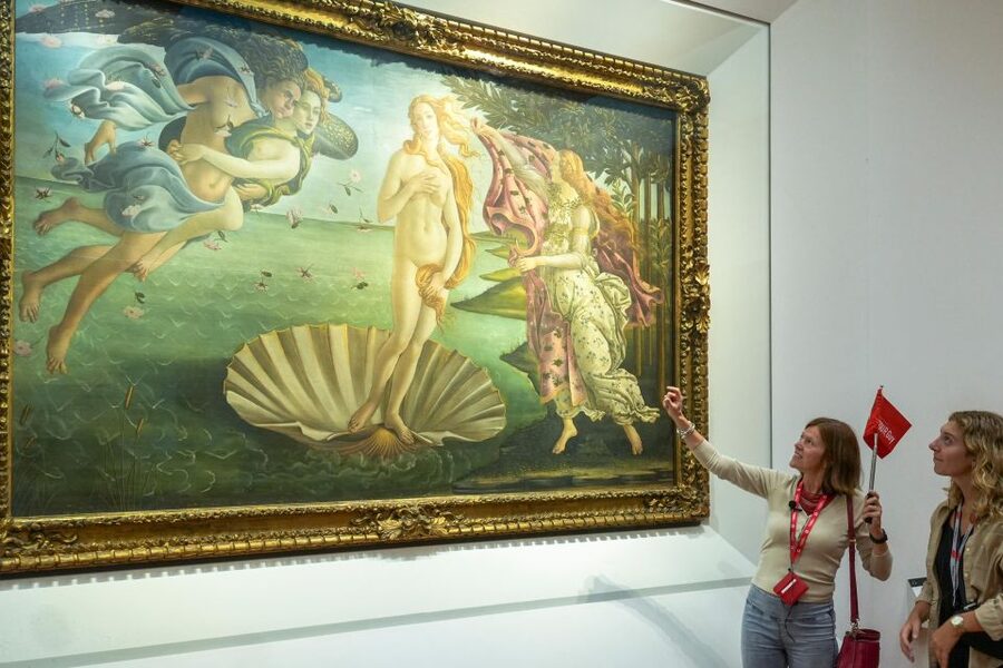 Florence: Walking Tour with David, Duomo & Uffizi Gallery - How much walking and waiting should you expect?
