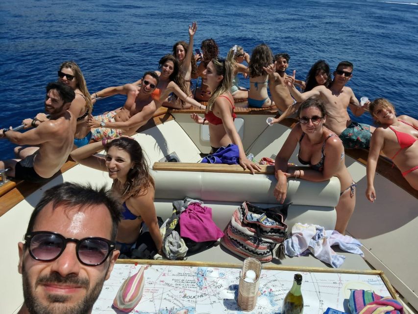 Forio: Ischia Island Boat Tour with Local Lunch and Swimming - Guides, language, and the practical limits