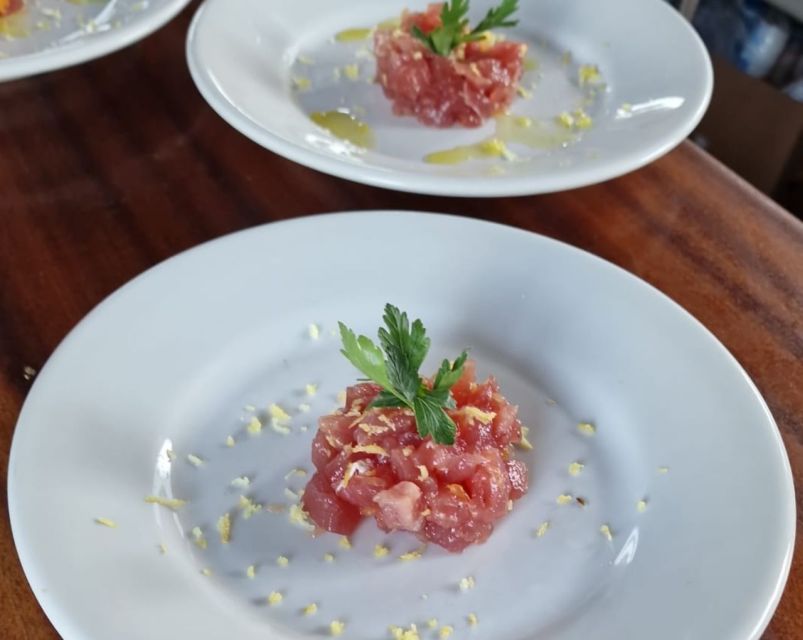 Forio: Ischia Island Boat Tour with Local Lunch and Swimming - Why this cruise works for seeing Ischia