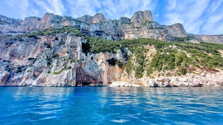 From Cala Gonone: Gulf of Orosei Dinghy Trip - The Venus Pools and the snorkeling stop