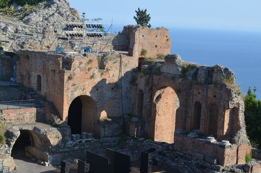 From Catania: Guided Tour of Mount Etna and Taormina - Practical tips for a smoother day