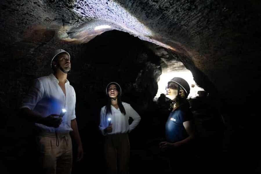 From Catania: Mount Etna Sunset Tour with Tasting and Cave - Should you book it?