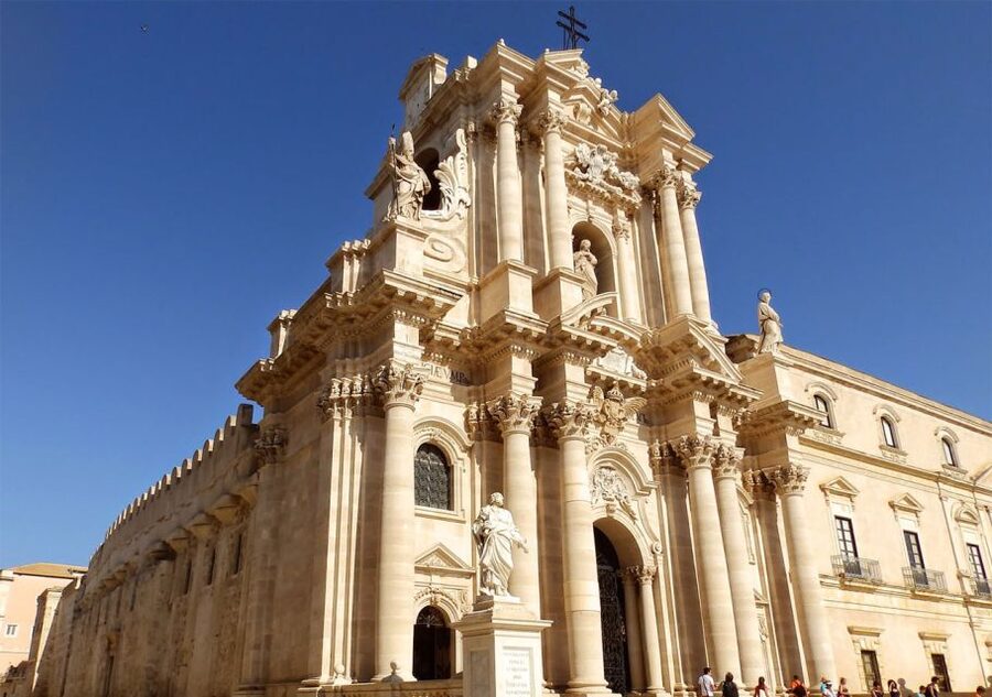 From Catania: Neapolis of Syracuse, Ortygia, and Noto Tour - Who should book this day trip?