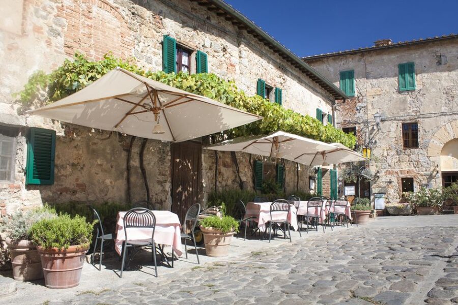 From Florence: Chianti Wine Tour with Tasting - The guide can make or break the day