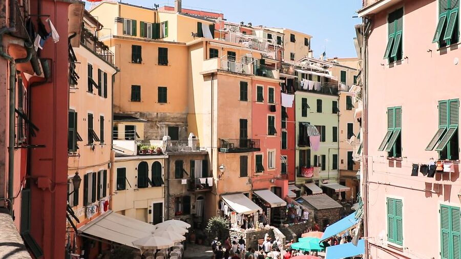 From Florence: Cinque Terre Day Trip with Optional Lunch - Manarola: your first taste of the coast
