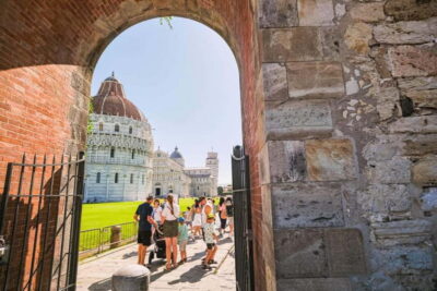 From Florence: Half-Day Pisa Tour and Optional Leaning Tower