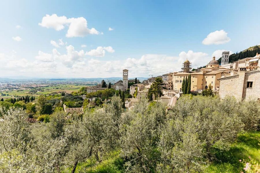 From Florence: Orvieto and Perugia Tour with Church Visits - Assisi and the Basilica of Saint Francis