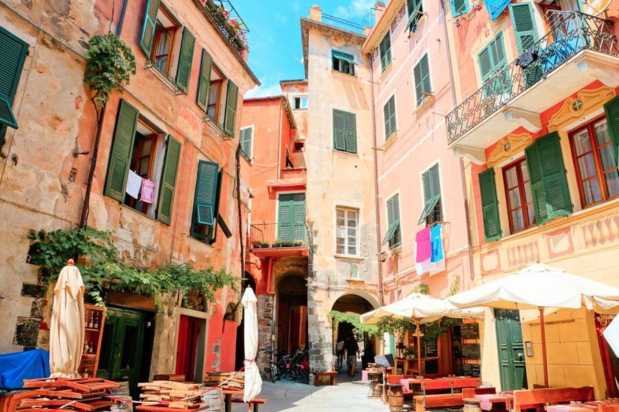 From Florence: Seaside Beauty Day Trip to Cinque Terre - The boat ride along the coast